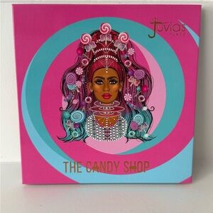 Juvias Place the candy shop eyeshadow palette